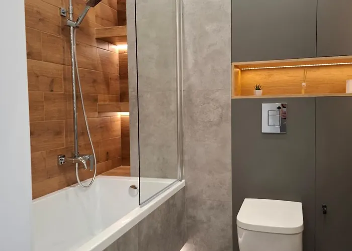 Lejlighed Wolczanska, Wanna, Expo *